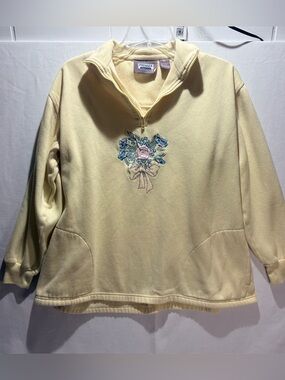 Premier Pale Yellow Half-Zip Turtleneck Sweater with Blue Floral Embroidery